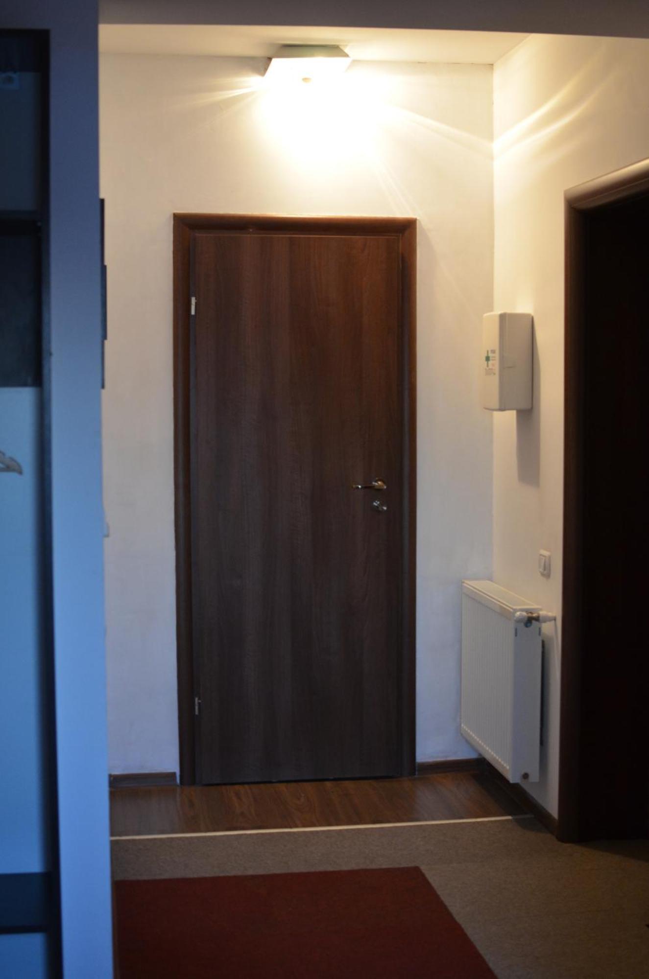 Vila Cu Trandafiri Cozy Apartments 2 Camere Bragadiru Екстер'єр фото